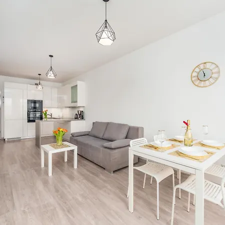 Apartament Miodowy Dom Apartmán Kolobřeh